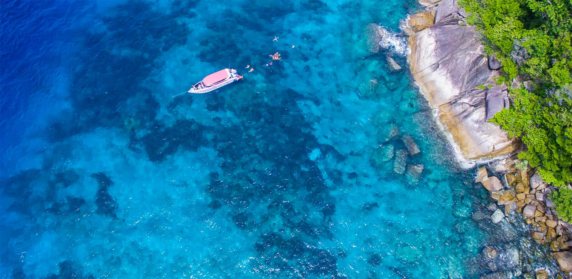 Pleter travel slider image